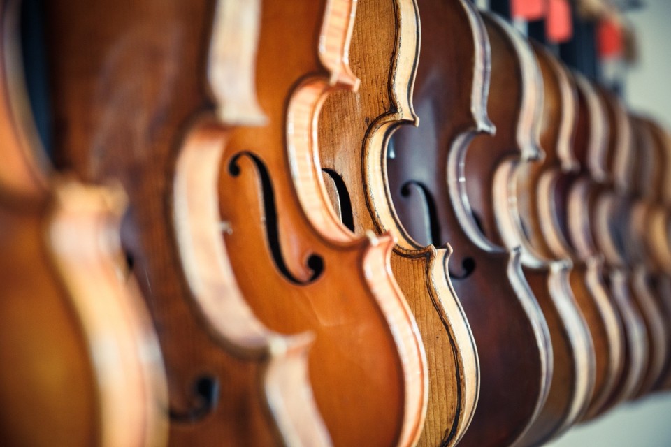 Museu do Oriente com aulas regulares de violino para adultos