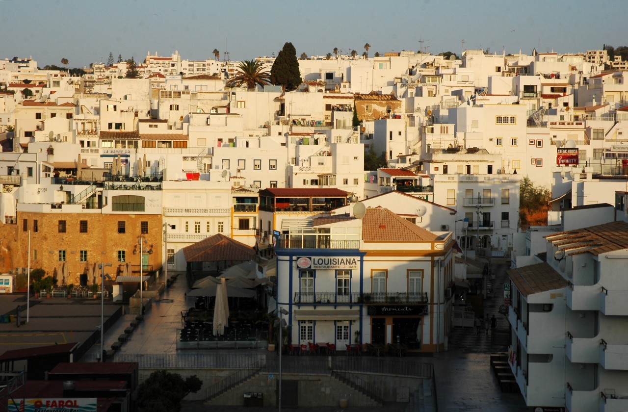 Mercado quinzenal de Albufeira reabre na próxima semana