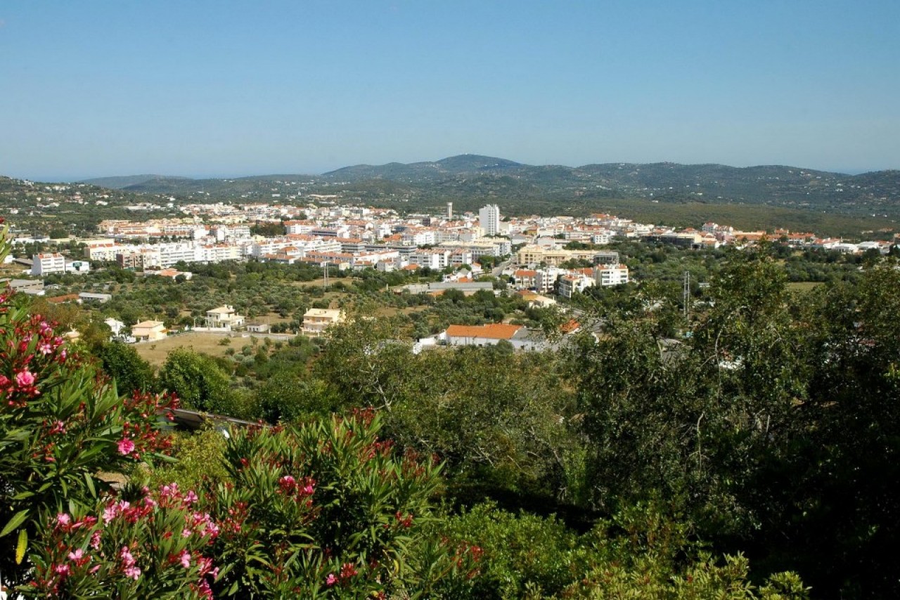 São Brás de Alportel é o 1.º concelho do País a atingir a meta de 100 por cento das suas escolas livres de fibrocimento