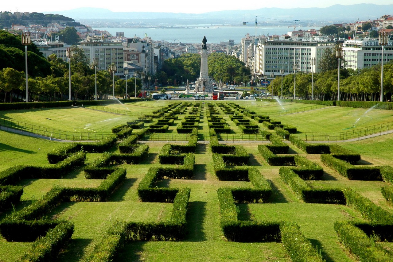 Arrancou a obra para sistema de Drenagem de Águas no Parque Eduardo VII