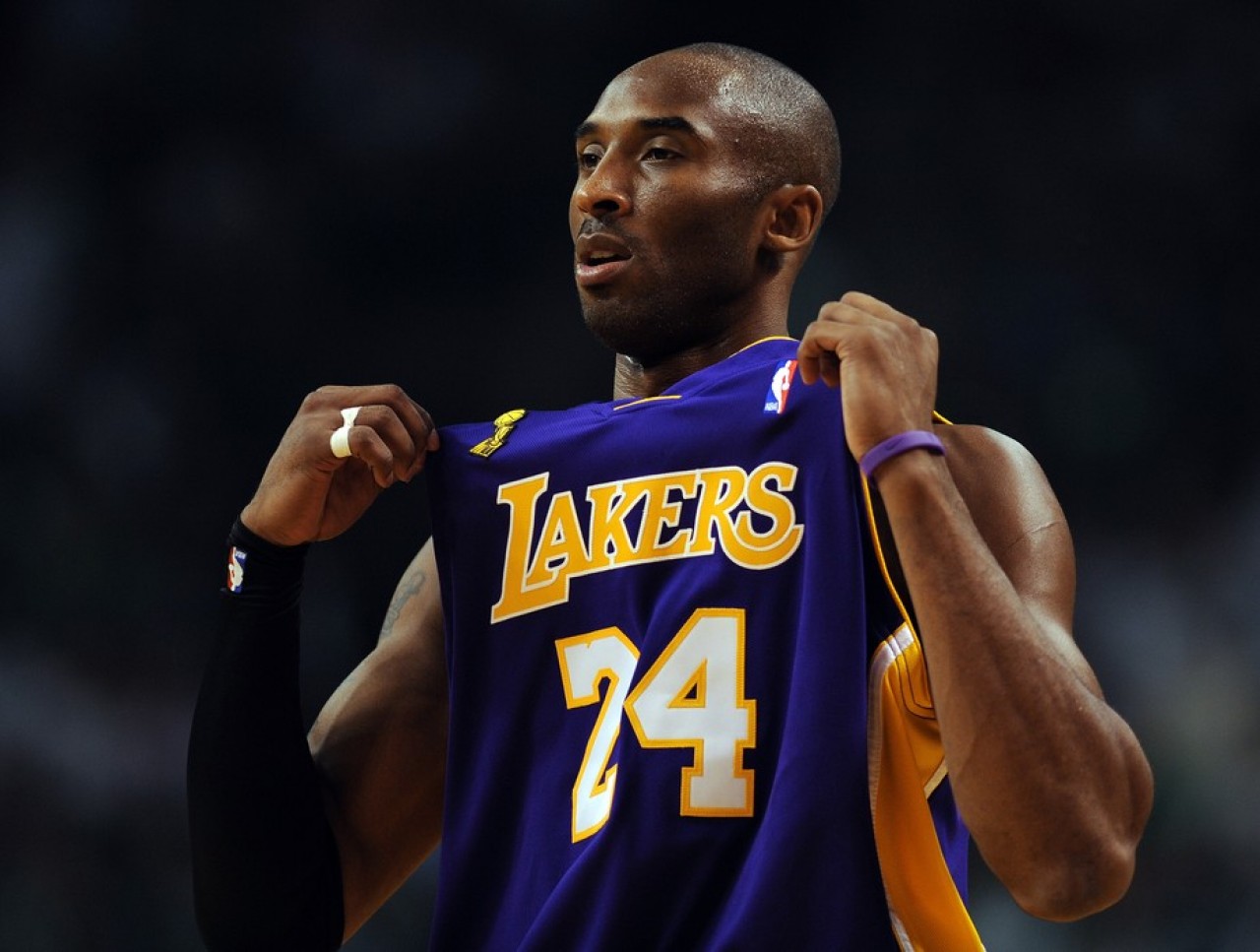 Arte Urbana em Prédio no Lumiar imortaliza o basquetebolista KOBE BRYANT