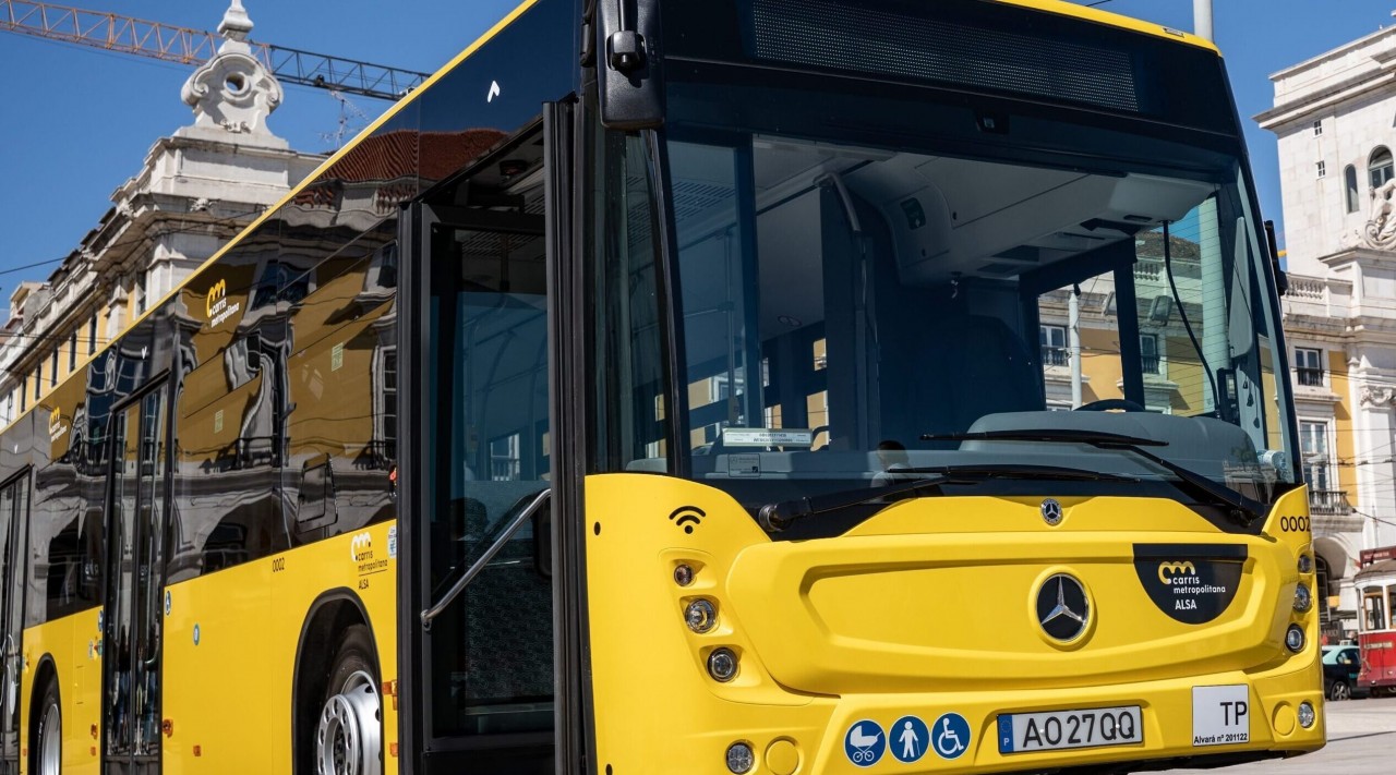 Pagamento por cartão bancário a bordo dos autocarros na Carris Metropolitana